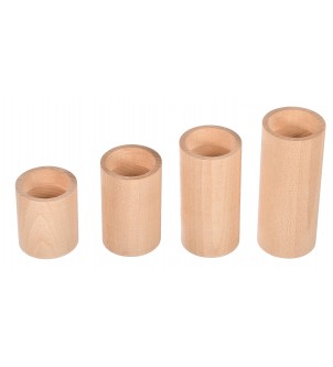 Set oval wooden candlesticks