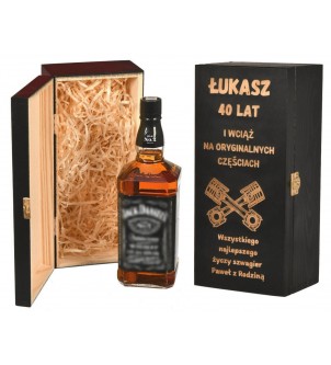 Drewniane pudełko na whisky prezent urodzinowy