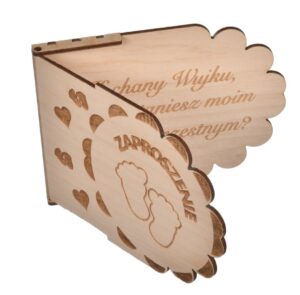 Drewniane zaproszenie na Chrzest kartka