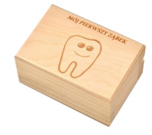 Drewniane pudełeczko na pierwszy ząbek