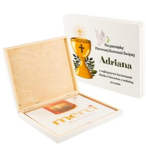 Pamiątka Pierwszej Komunii Świętej w pudełku od Chrzestnej