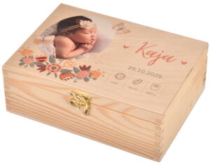 Drewniane Pudełko Wspomnień z Przegródkami i Metryczką